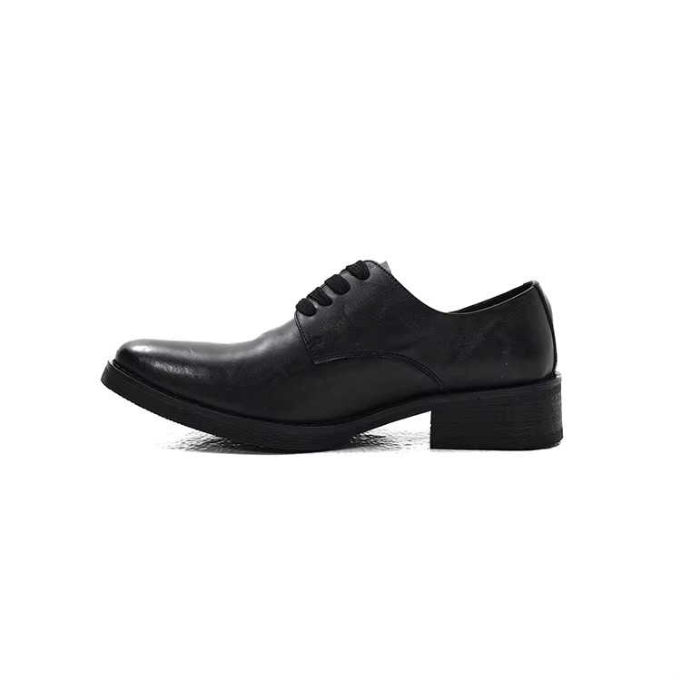 Nouvelles chaussures pointues en cuir de cheval avec lacets pour hommes pionnier foncé Goodyear lavé