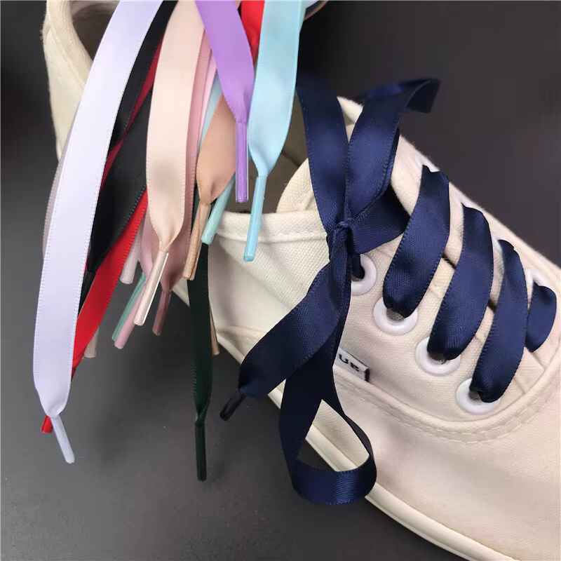 1 paire de lacets en ruban de soie satinée 80/100/120/150CM longueur Sneaker chaussures de Sport den