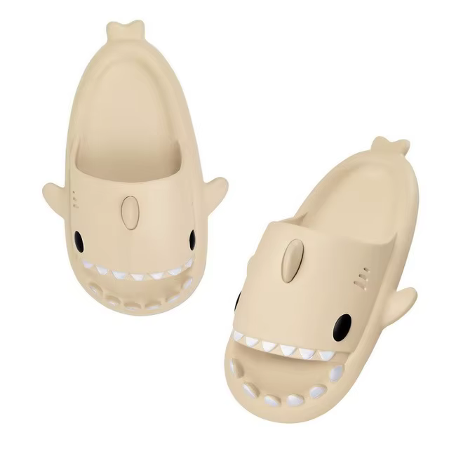 Pantoufles de requin à la mode pour femmes et hommes, diapositives de plage en plein air, salle de b
