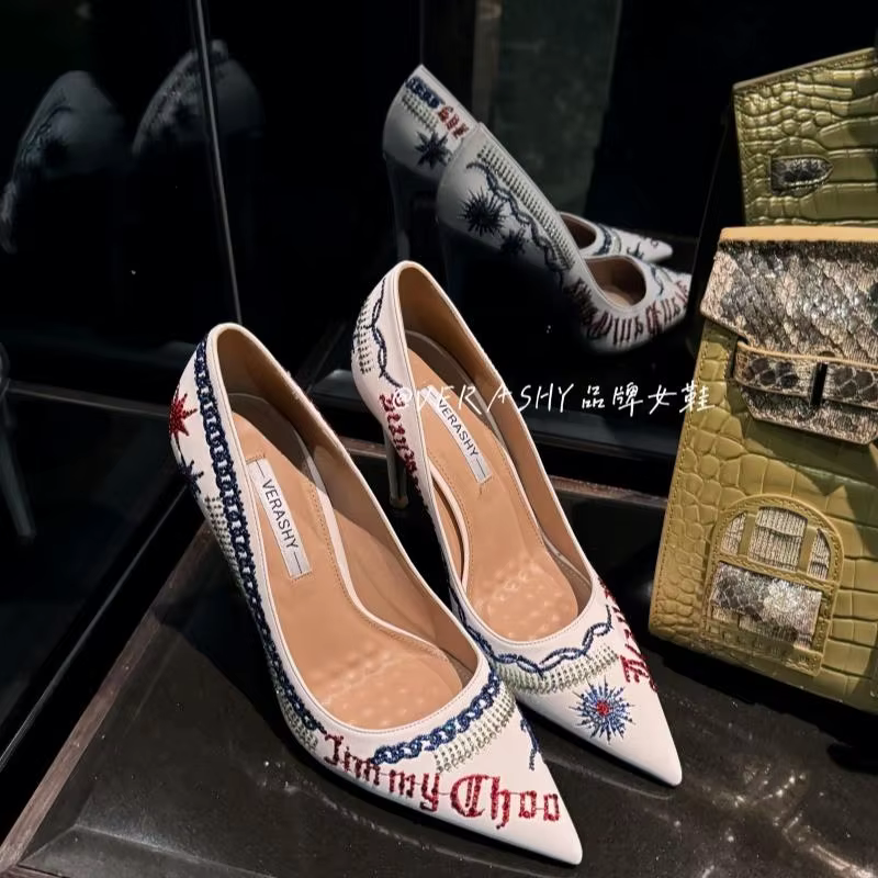 Chaussures à talons hauts brodés pour femmes, nouveau Design de Niche, chaussures de canard Mandarin