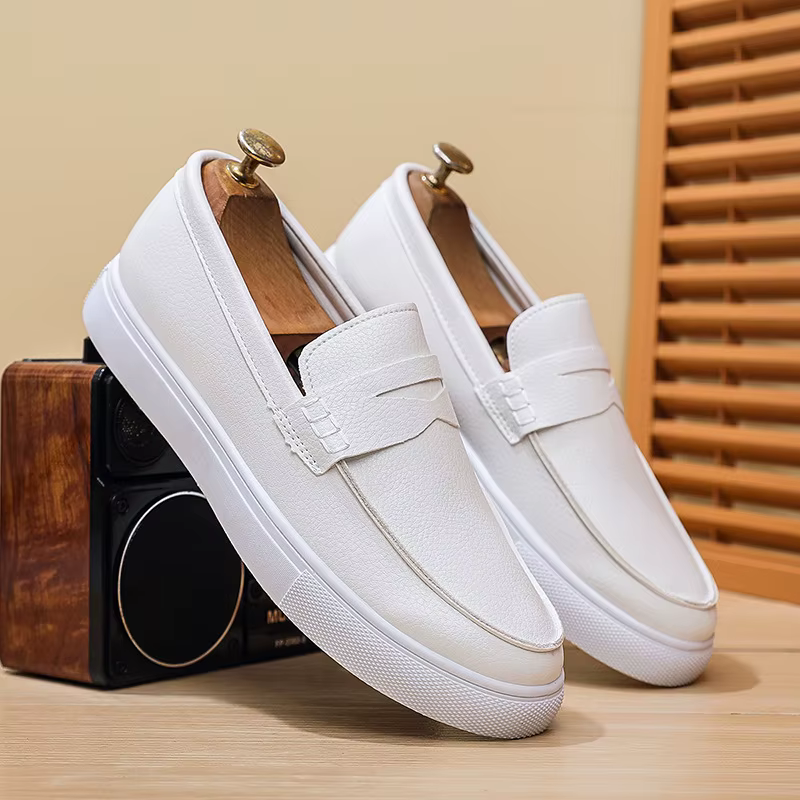Chaussures basses pour hommes, mocassins de conduite décontractés et tendance à semelle plate