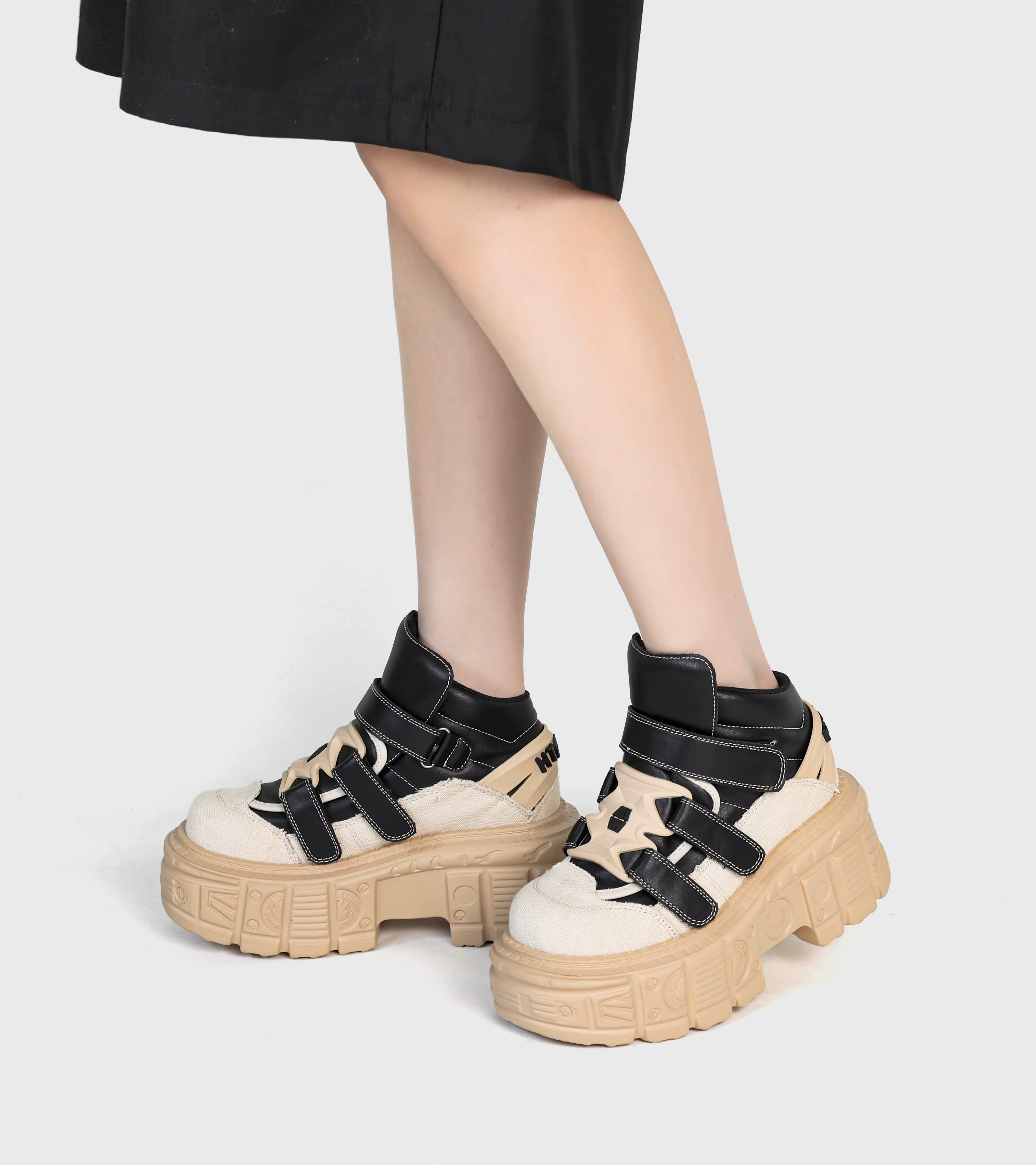 Gothique cheville Rock bottes 2026 nouveau Style Punk femmes chaussures à lacets talon hauteur 6CM p