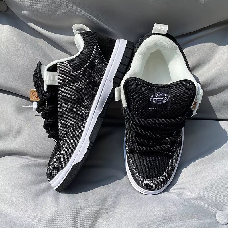 Chaussures basses épaisses noires et grises avec protection de la languette, grande taille pour homm
