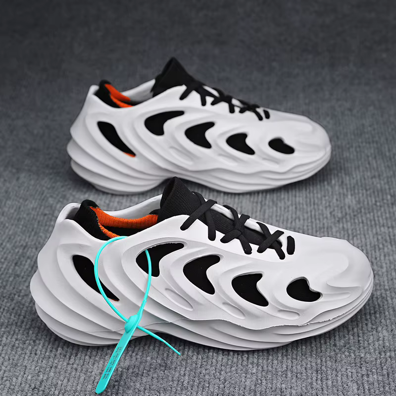 Nouvelles chaussures pour hommes : Mocassins décontractés et tendance à découpes pour le printemps,