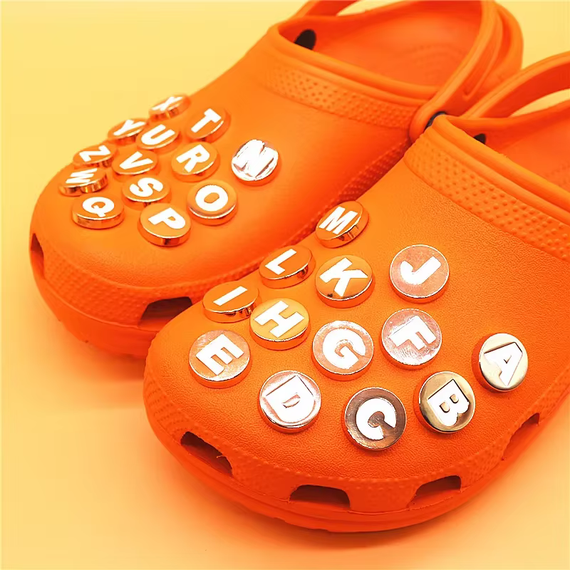 Alphabets originaux en métal, accessoires de chaussures, or rond de luxe, A à Z, 26 lettres libremen