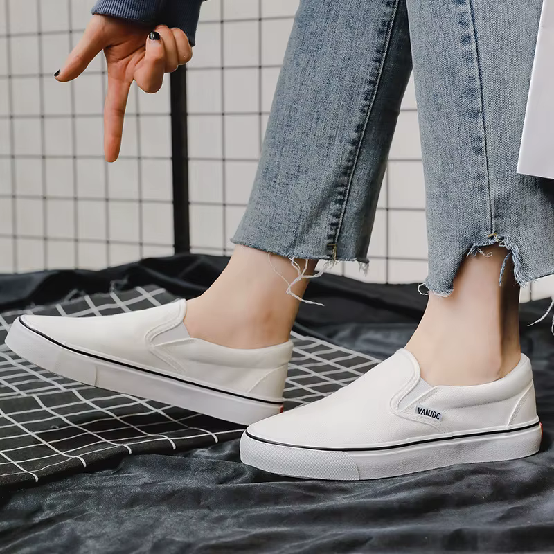 Chaussures en toile blanche femmes Couple sans lacet plat confortable chaussures décontractées plate