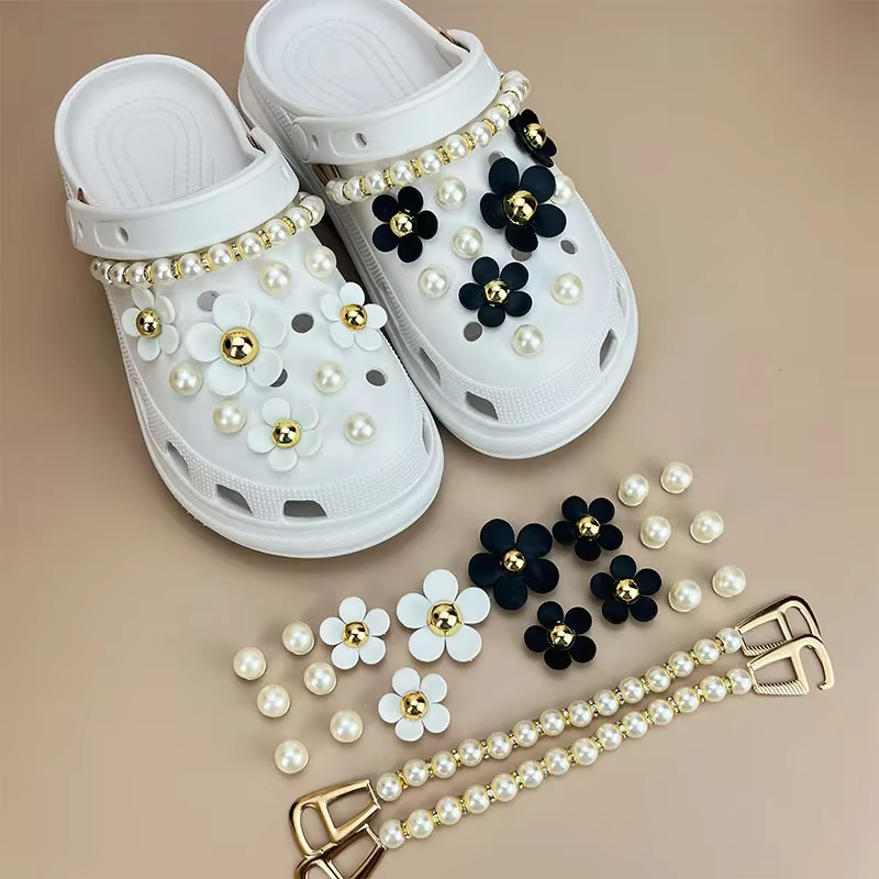 Breloques de chaussures à trous élégantes, pour fleur, sabots en perles, Jeans, dessin animé, breloq