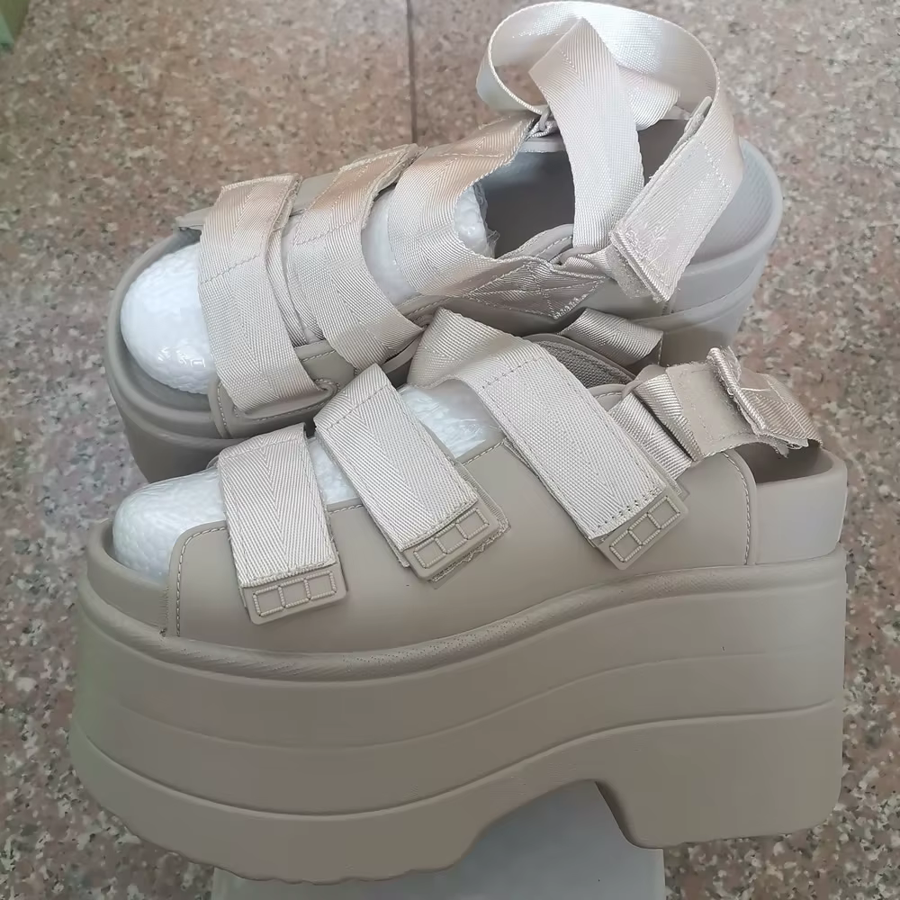 Nouvelles sandales pour femmes, sandales à plateforme à bout ouvert exquises pour femme, nouvelles c