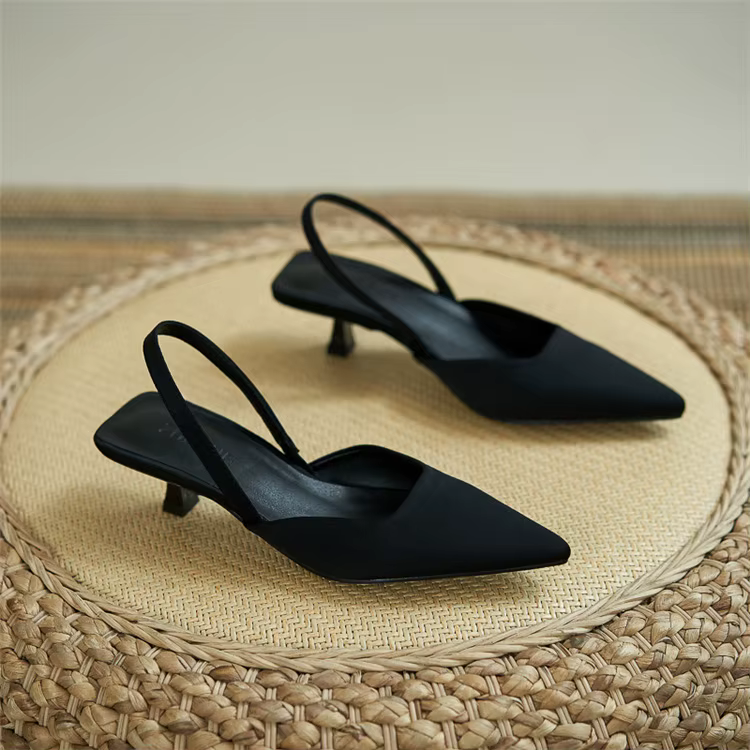 Nouvelles Chaussures Femme Été 2026 - Élégantes Sandales à Talon Aiguille et Bout Pointu avec Bride 