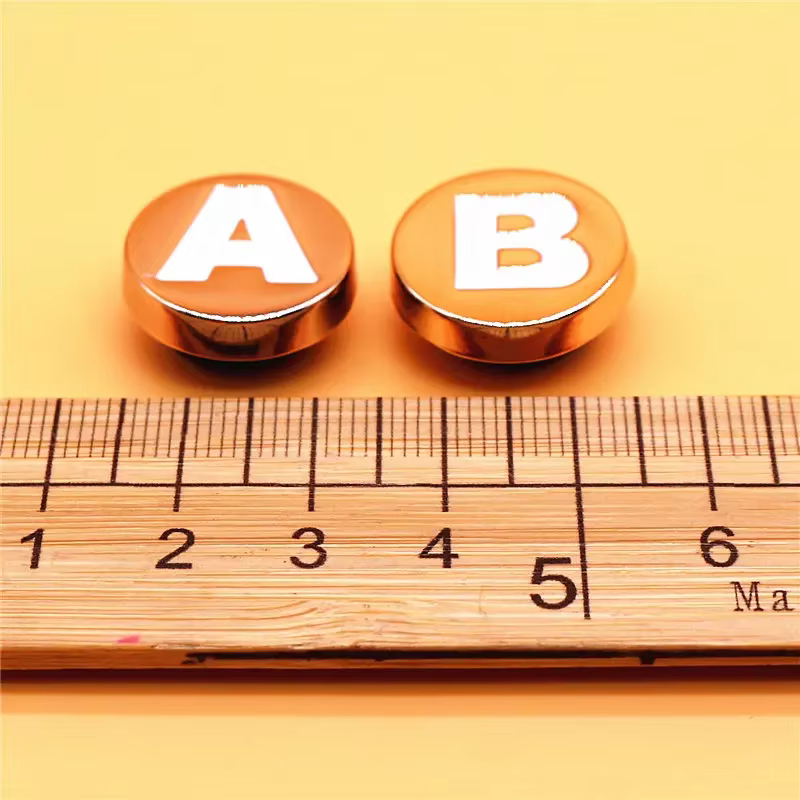 Alphabets originaux en métal, accessoires de chaussures, or rond de luxe, A à Z, 26 lettres libremen