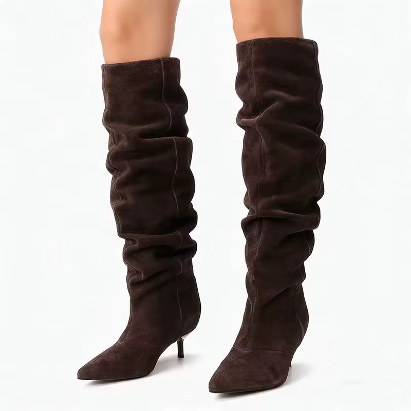 Hiver plissé daim genou bottes hautes femmes rétro marron bout pointu chaton talons bottes concepteu