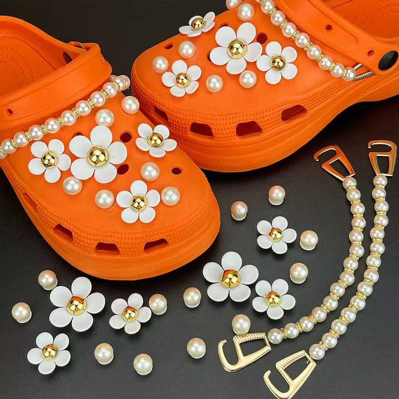 Breloques de chaussures à trous élégantes, pour fleur, sabots en perles, Jeans, dessin animé, breloq