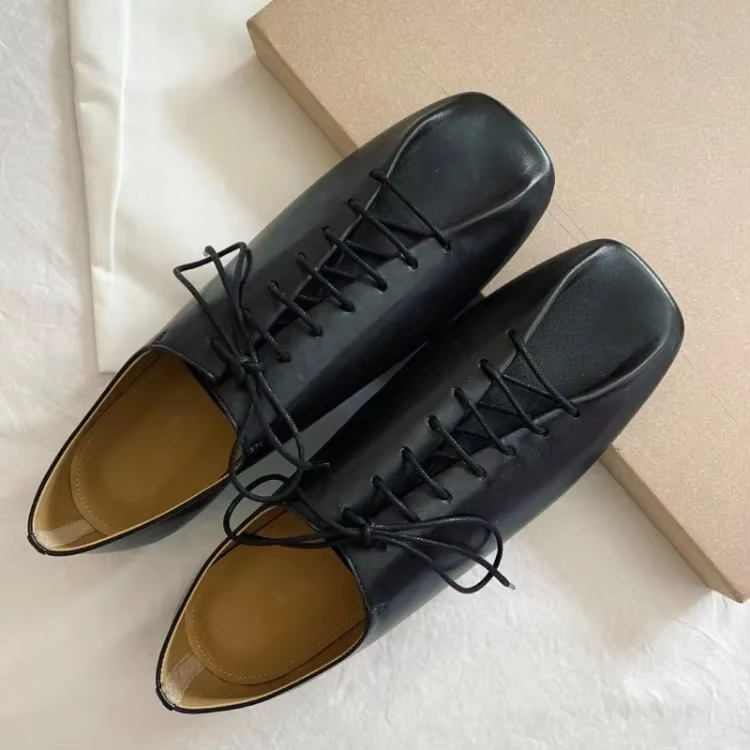 Chaussures plates en cuir souple à lacets croisés plissés style rétro français, nouvelle collection 