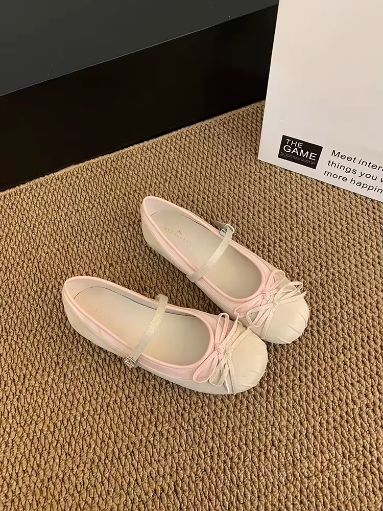 Ballerines françaises exclusives à bouton unique pour femmes, nouveau style 2026, adaptées au travai