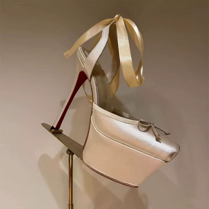 Plate-forme imperméable à sangle croisée pour la mode européenne et américaine, sandales à nœuds à t