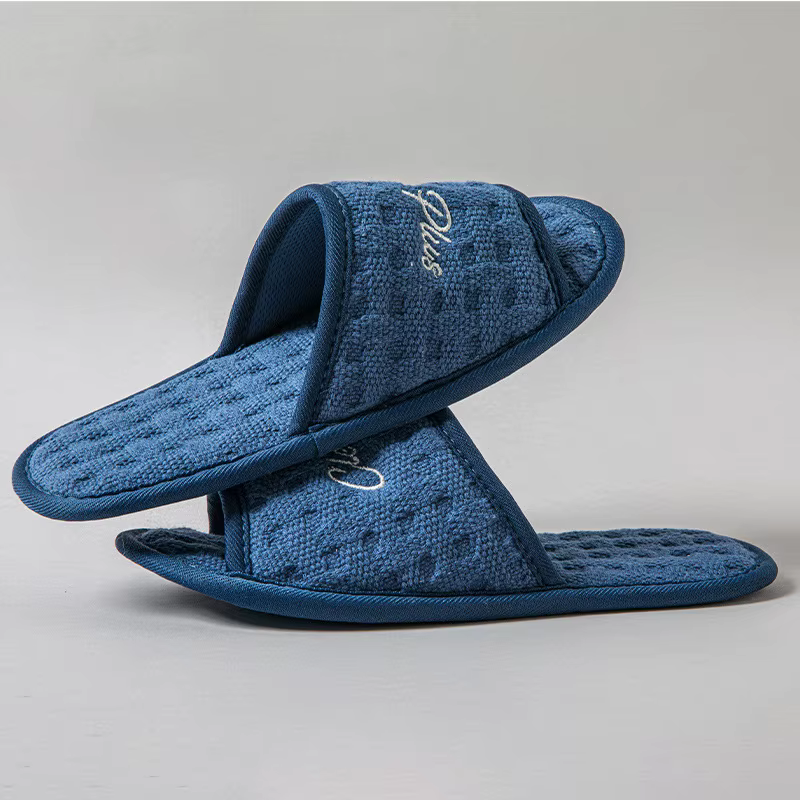Nouvelles pantoufles d'intérieur en coton pour femmes, silencieuses, design élégant, à bout ouvert, 