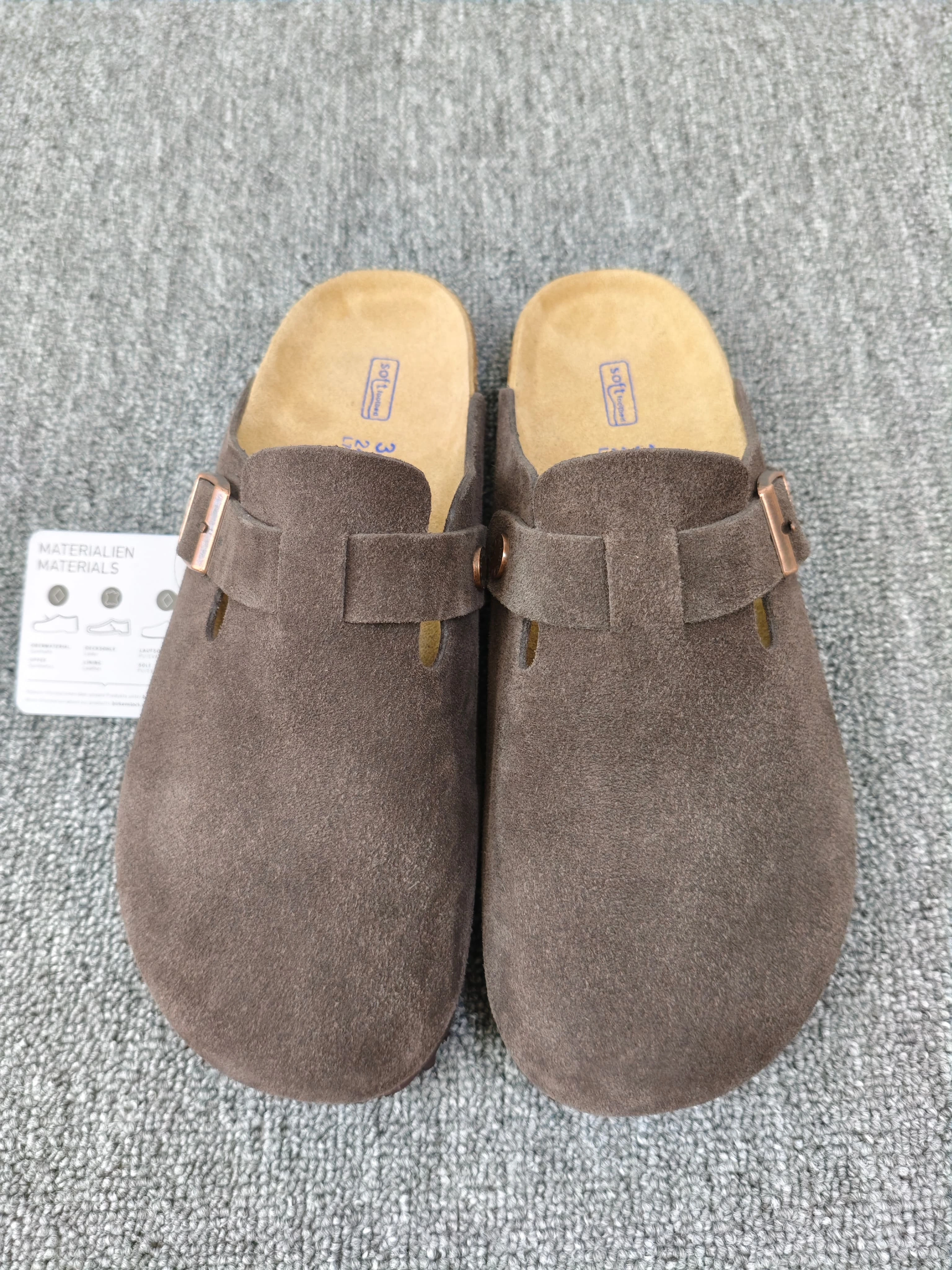 Chaussures décontractées pour hommes et sandales pour femmes : Chaussons confortables à bout fermé a