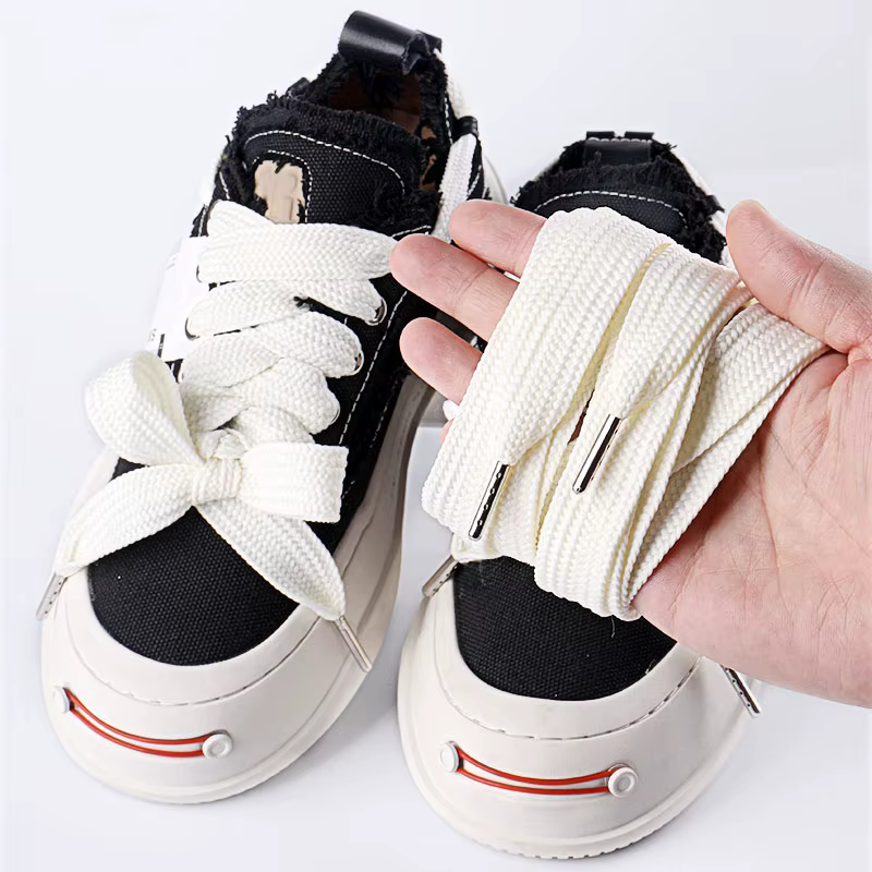 Lacets Plats Classiques de 2cm de Largeur pour Baskets, Accessoires de Chaussures à Tête en PVC/Méta