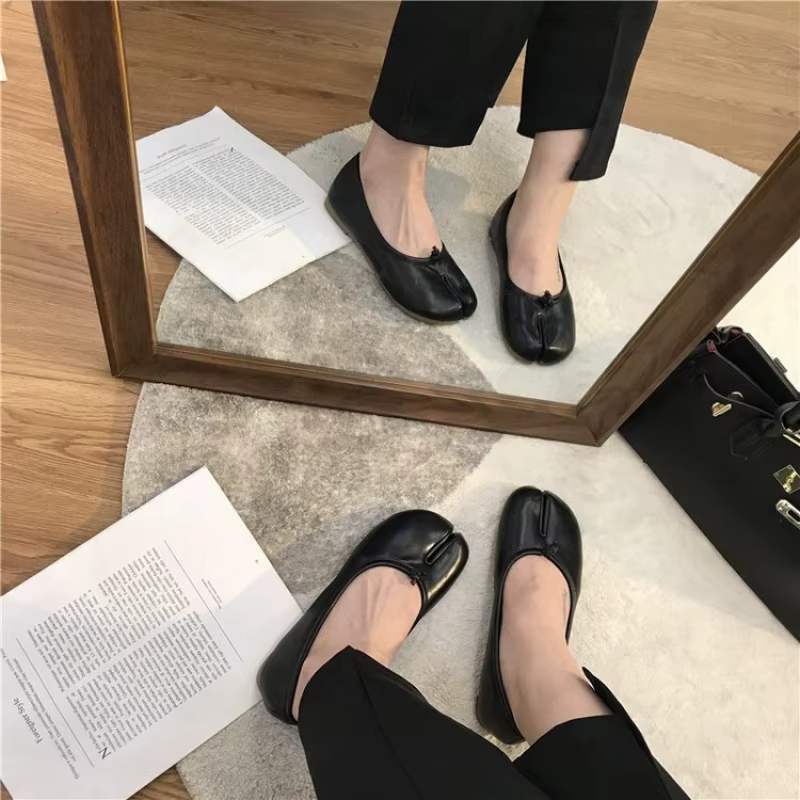 Nouvelles Ballerines Tabi à Bout Fendu pour Femmes 2026, Chaussures Plates en Cuir Souple à Enfiler,