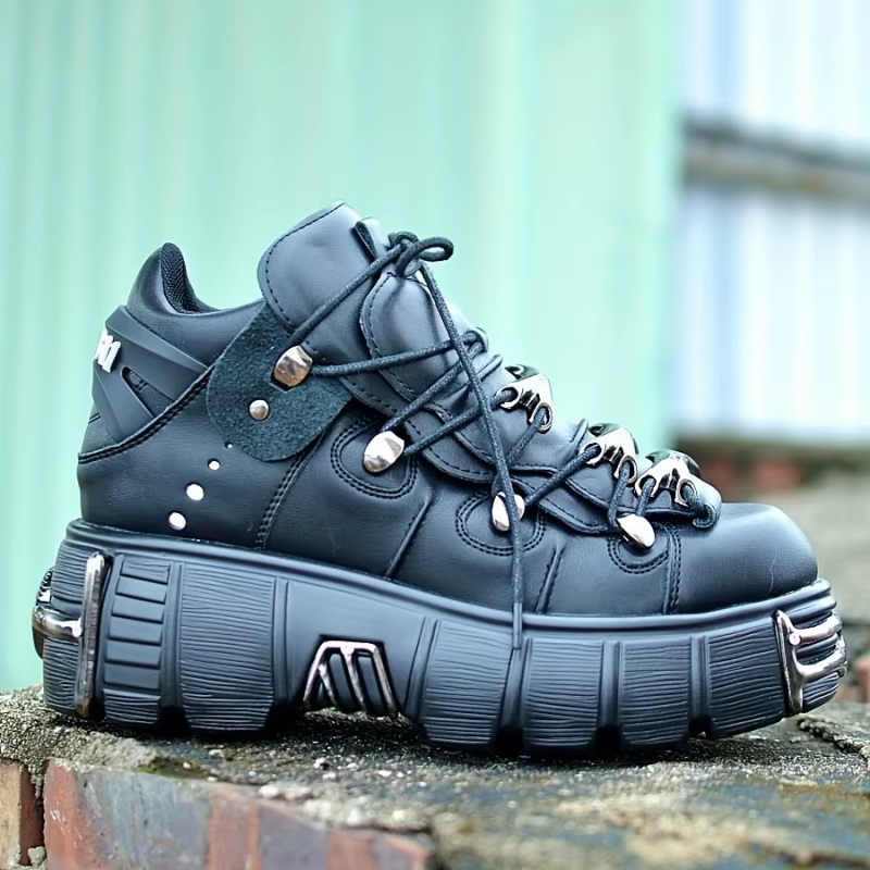 Thick Bottom Platform Women Sneakers Rock Metal Decoration Large Size Casual Trainers Punk Style Got
