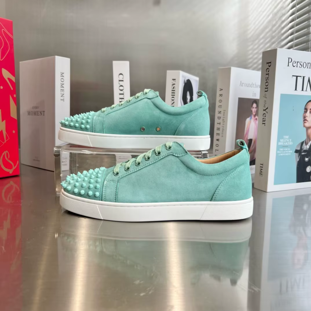 Nouvelles baskets basses de luxe en cuir blanc pour hommes avec pointes sur les orteils, semelles ro