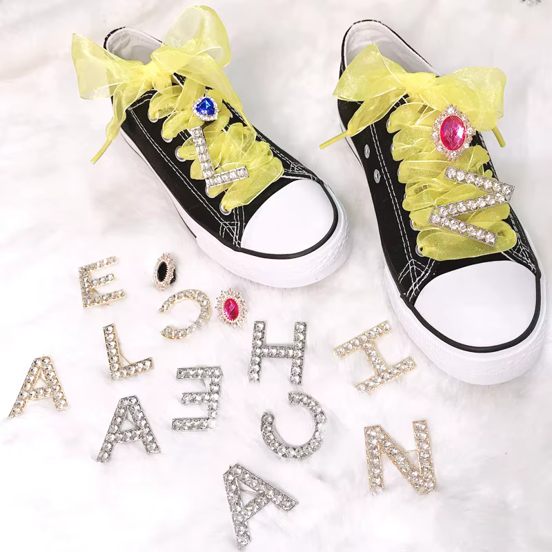 Lacets de décoration en fil de neige en métal, lettres de diamant, accessoires de chaussures à stras