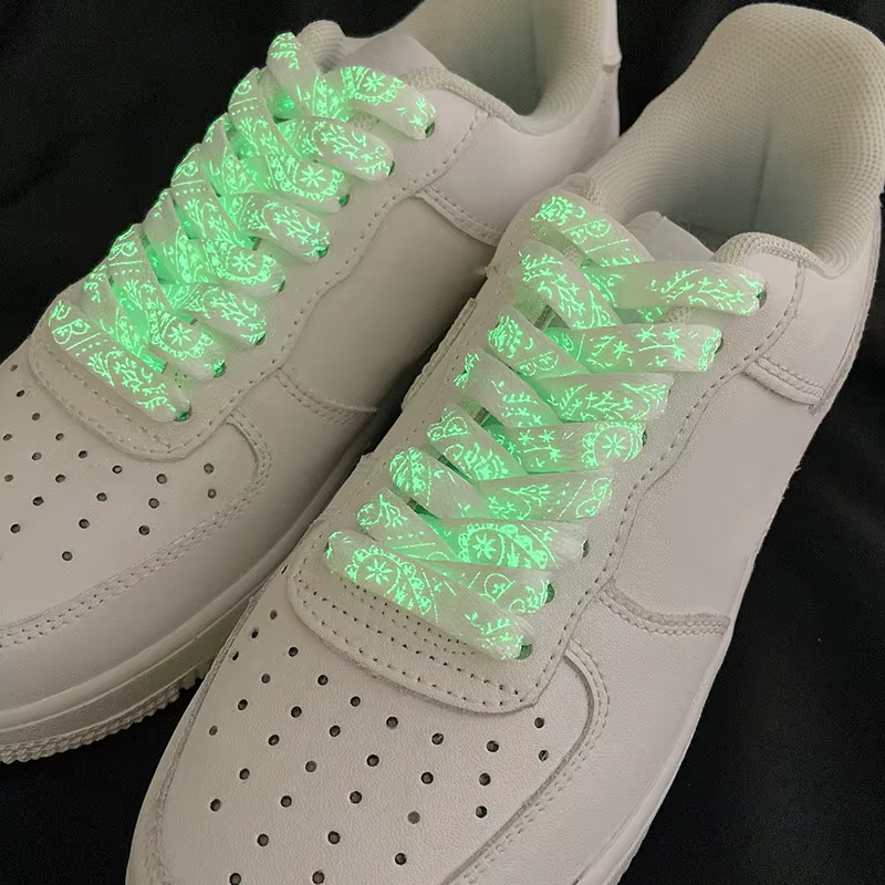 1 paire de lacets lumineux pour baskets, chaussures plates, fluorescentes, scintillantes, Cool, nouv