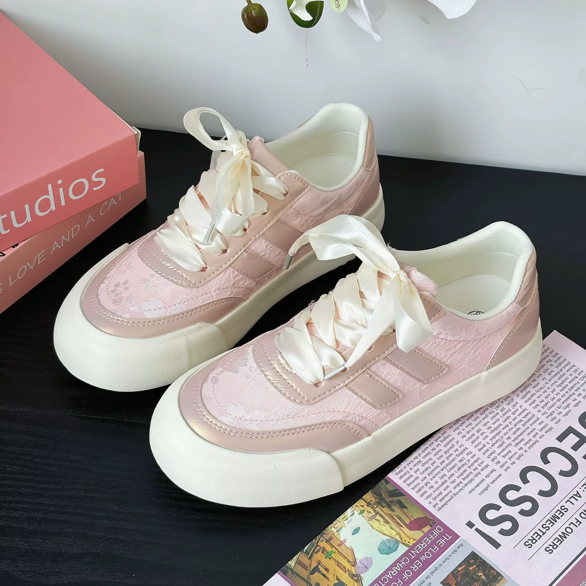 2025 polyvalent décontracté mode nouvel été femmes respirant semelle souple chaussures
