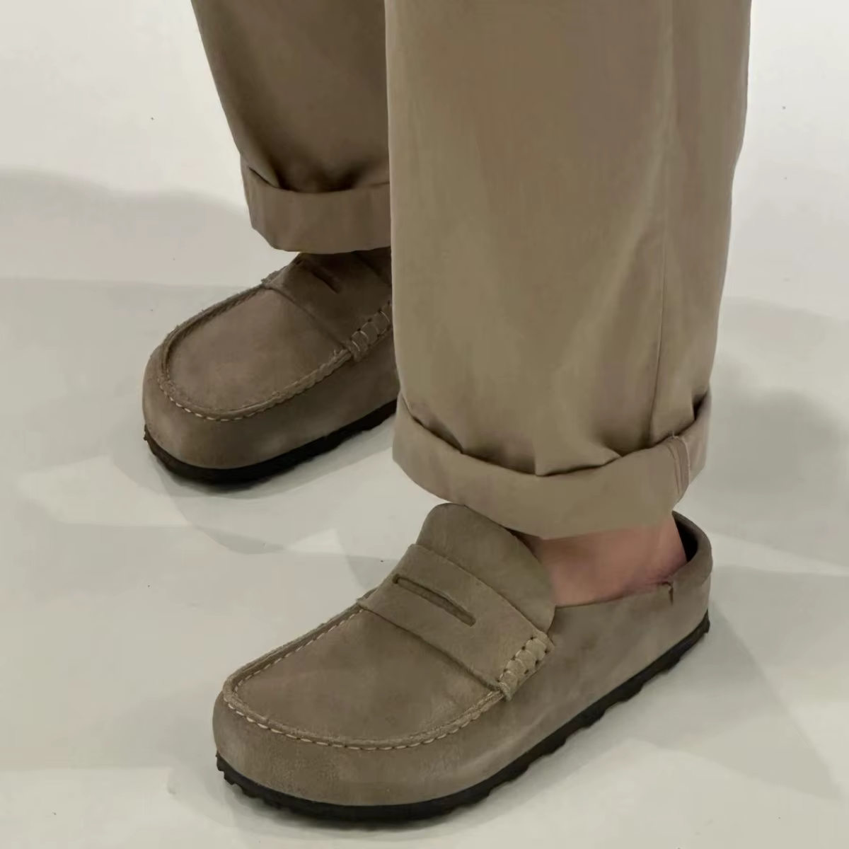Nouvelles chaussures rétro pour femmes, mules exquises à bout rond, chaussures décontractées Baotou 