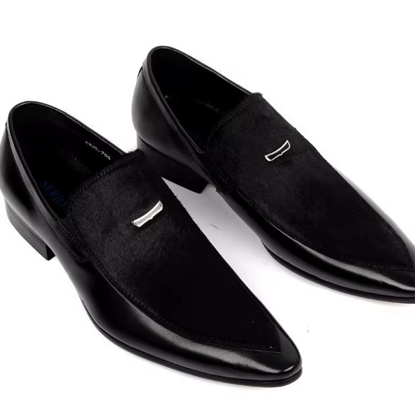 Nouvelles chaussures pour hommes, chaussures à enfiler en cuir véritable à bout pointu pour hommes, 