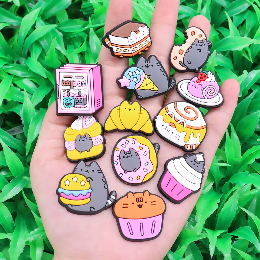 AdTosLittle Cat Chi Cake Sandals Shoe Charms, PVC, Accessoires, Food Designer, Décoration, Bracelet 