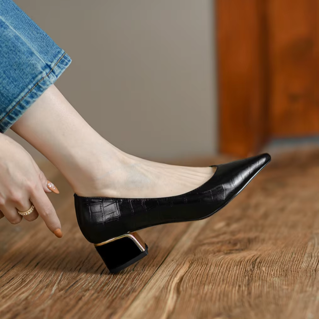 Chaussures d'été pour femmes chaussures noires pour femme 2025 avec talons moyens bureau carré bout 