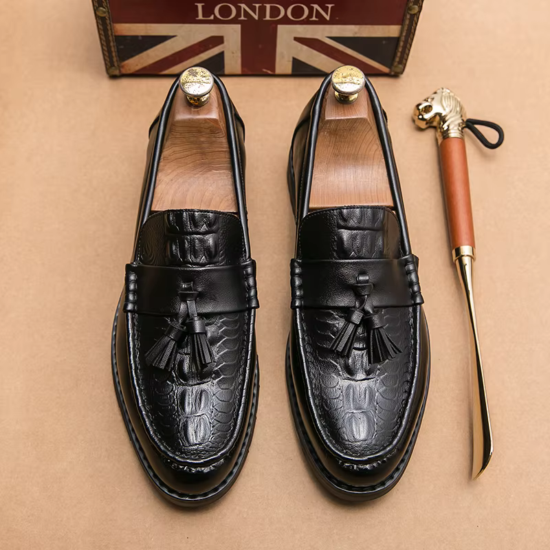 Chaussures de mariage en cuir pour hommes, mocassins à enfiler avec pompons, chaussures habillées po