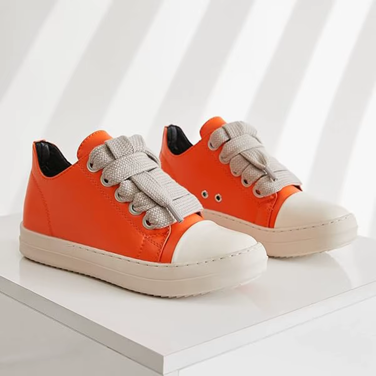 Lacets grossiers pour hommes, chaussures décontractées à fond plat et coupe basse, chaussures de spo