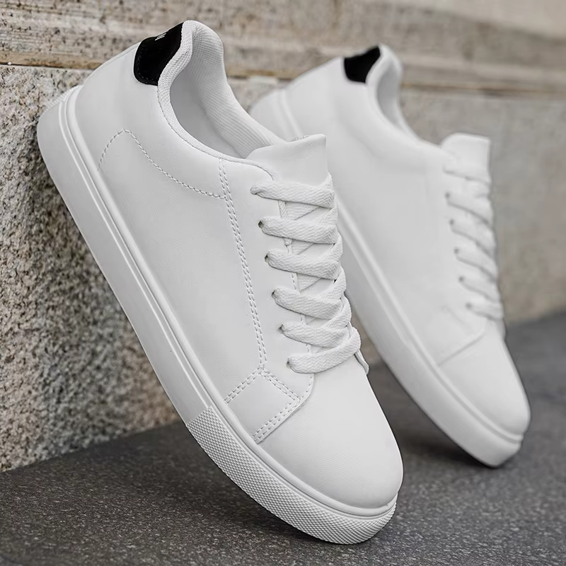Baskets basses en cuir pour hommes - Chaussures de skate confortables et antidérapantes pour un usag