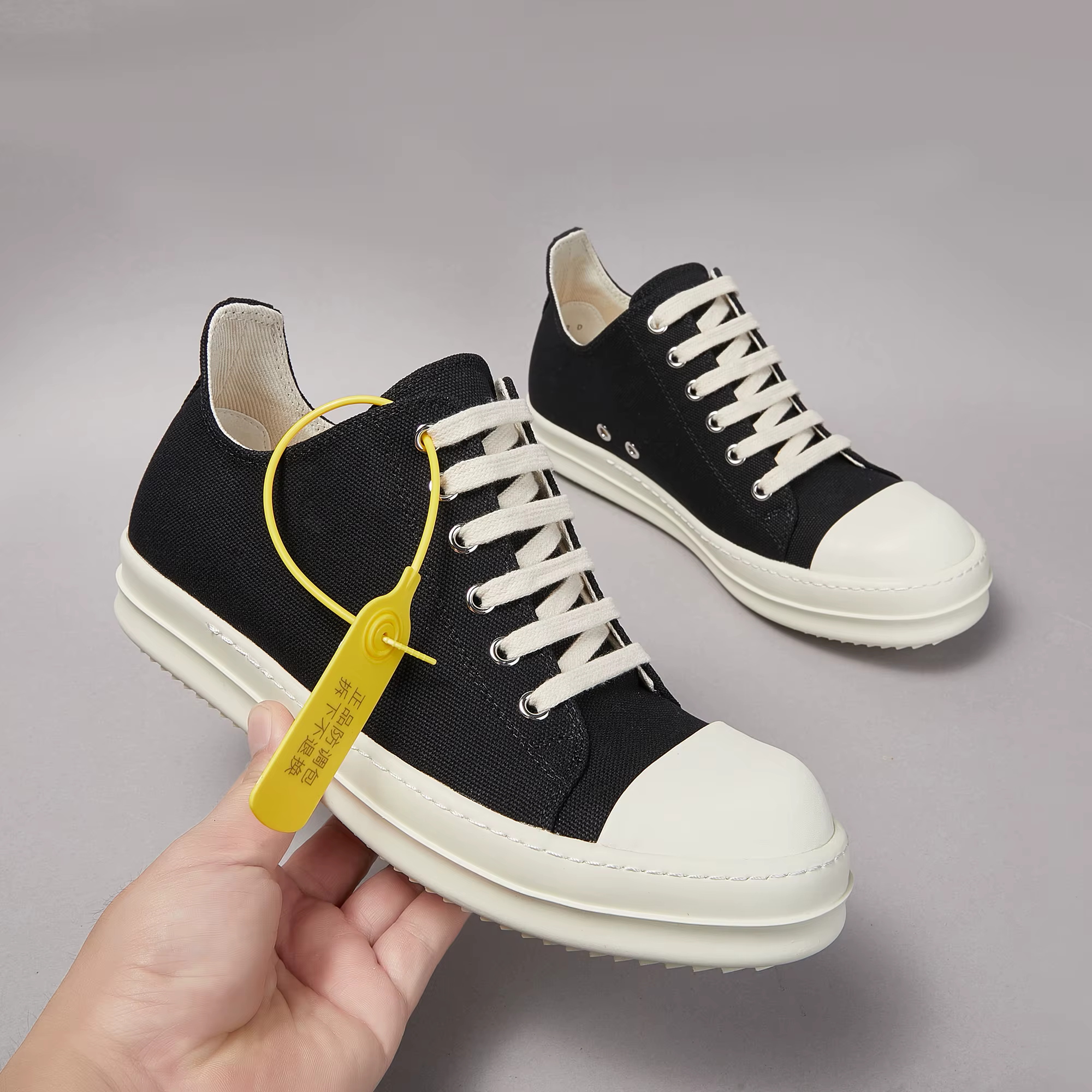 Marque décontracté bas noir toile concepteur hommes chaussure romaine nouvelle mode qualité Rock rue