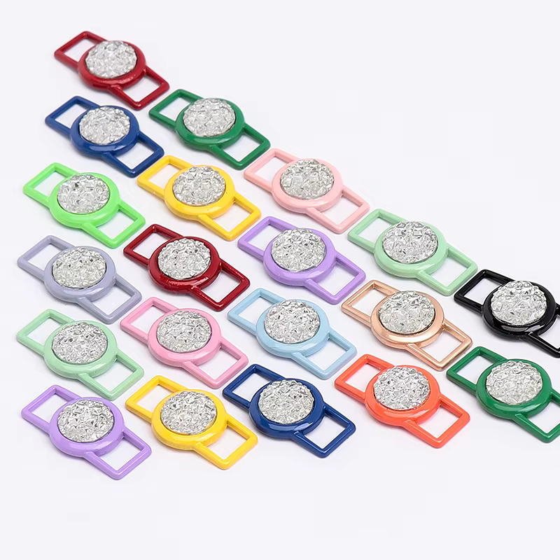 Luxueux pierres précieuses diamant lacets décoratifs boucle en métal chaussures breloques couleur la