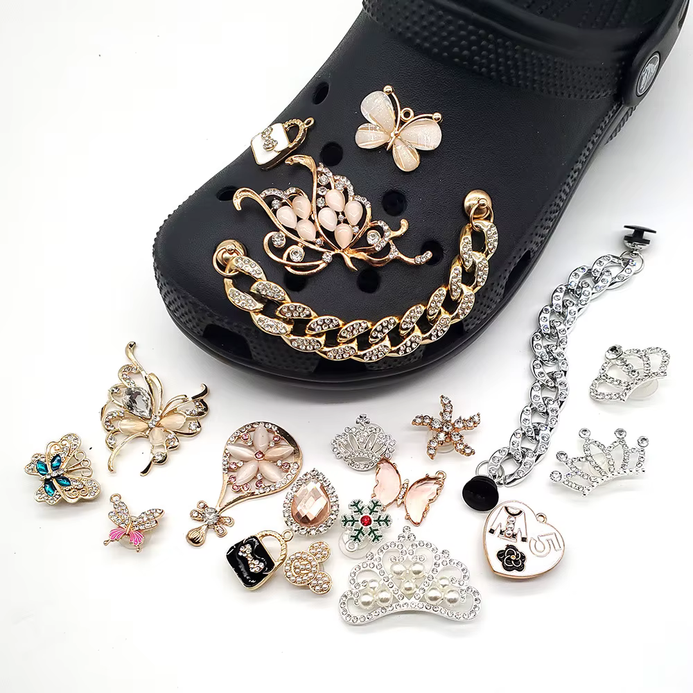 Breloques de chaussures en cristal biscuits fleur, trou de forage, décorations de chaussures, access