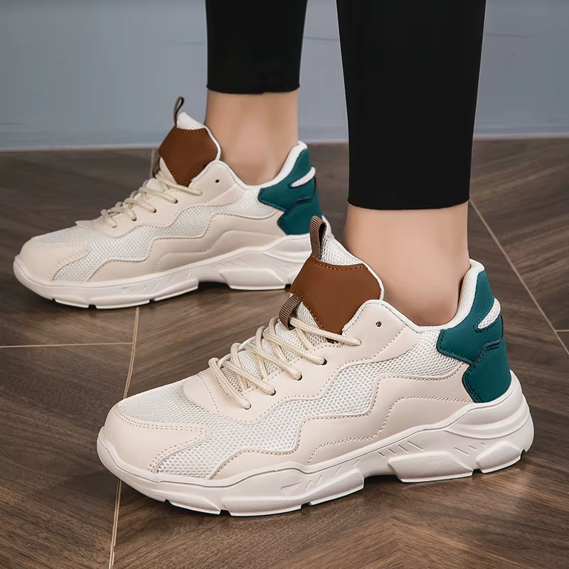Les chaussures de marche à fond plat pour femmes avec maille et semelles épaisses sont les meilleure
