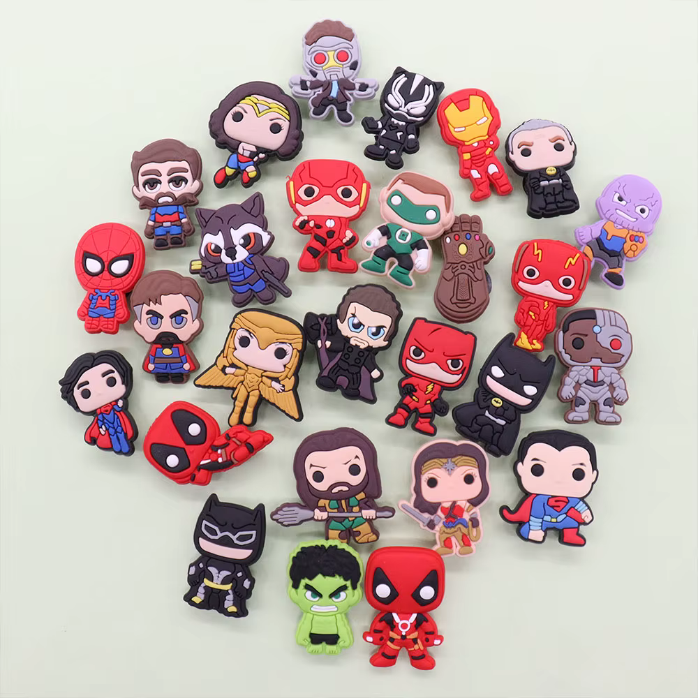 Accessoires de chaussures en PVC, 1 pièce, super-héros Iron Man panthère Thanos Deadpool, breloques,
