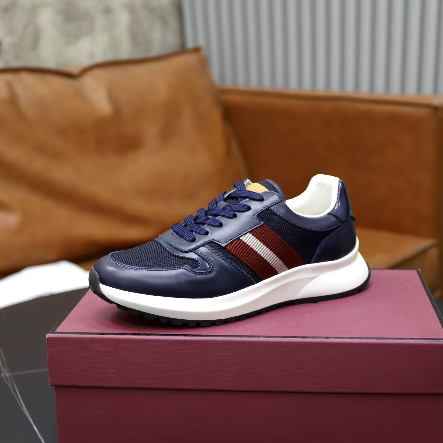 Baskets décontractées pour hommes en cuir respirant et léger, antidérapantes et confortables pour la