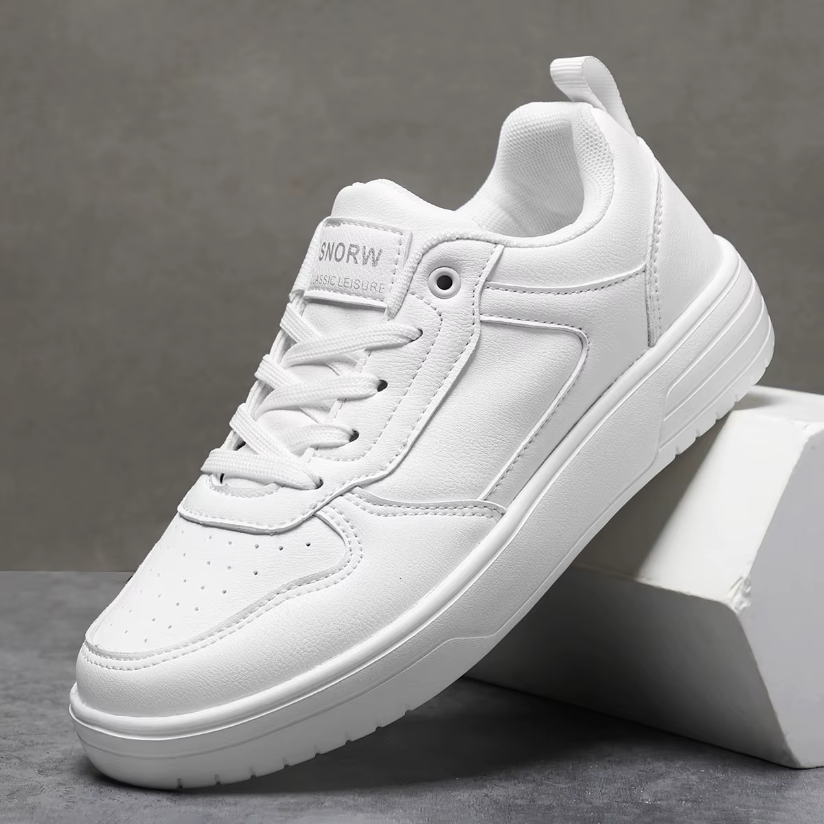 Chaussures de skateboard légères pour femmes, baskets de sport blanches et noires