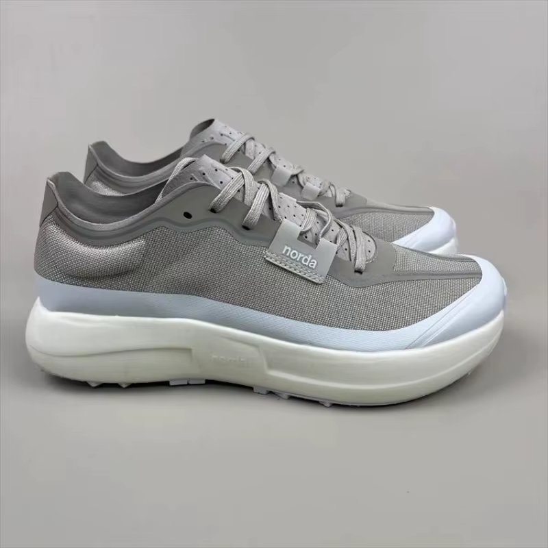 Chaussures de course classiques confortables et respirantes pour hommes, chaussures de marche légère