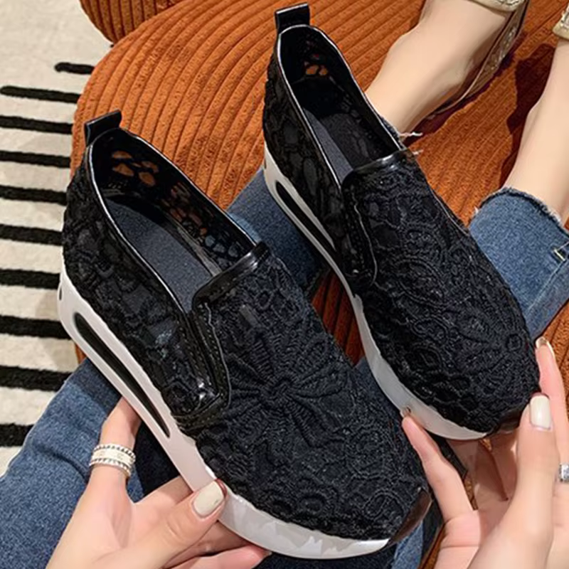 Baskets classiques noires brodées pour femmes, chaussures décontractées confortables en maille respi