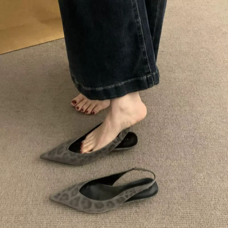 Chaussures à talons bas et hauts pour femmes – Nouveautés 2026 : Ballerines d'été à talons bas – San