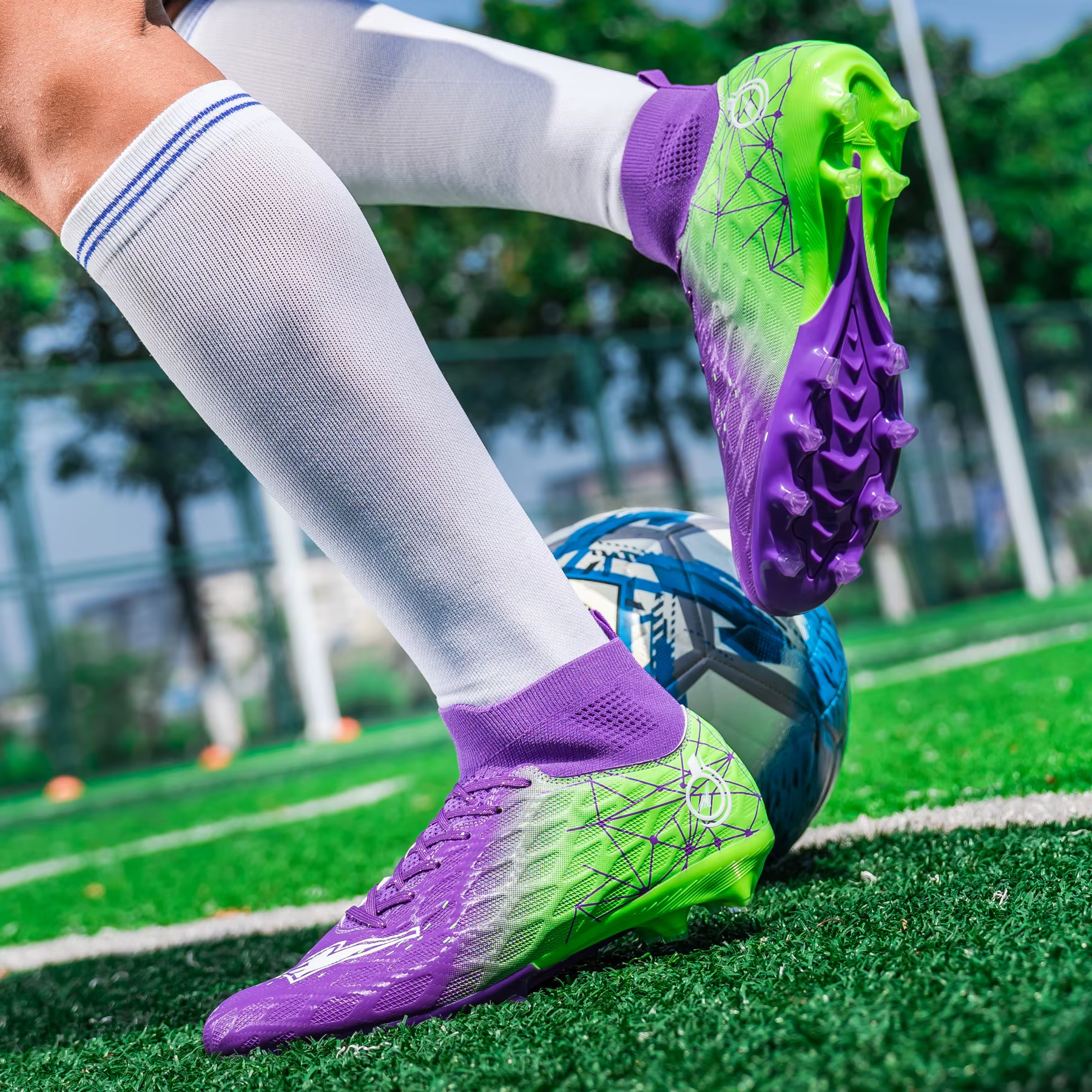 Chaussures de football pour hommes et femmes