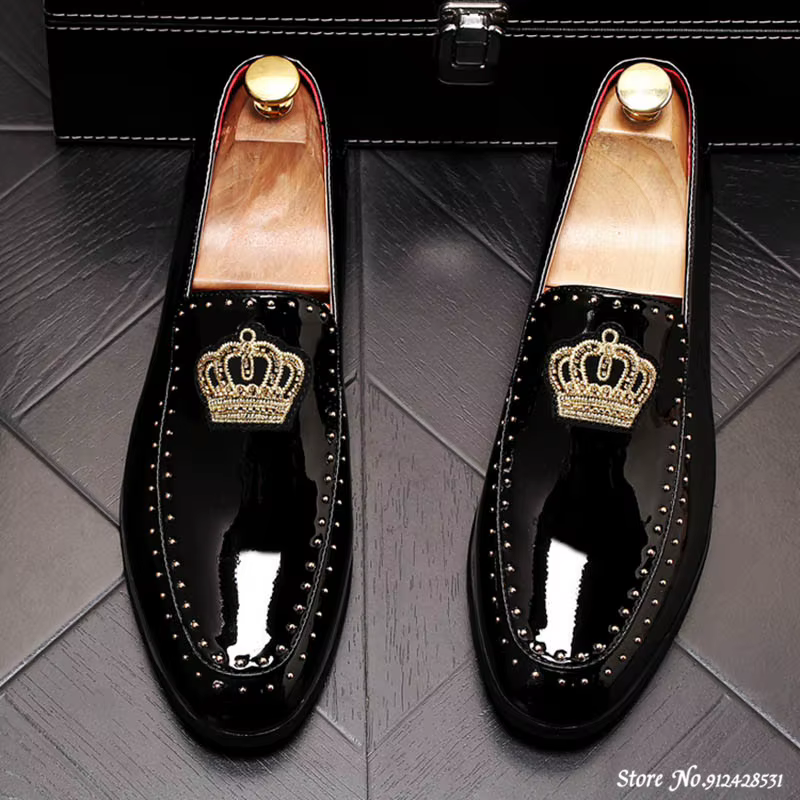 Designer marque chaussures décontractées hommes grande-bretagne couronne broderie Rivet Oxford robe de retour de mariage bal mocassins Sapato Social Zapatos