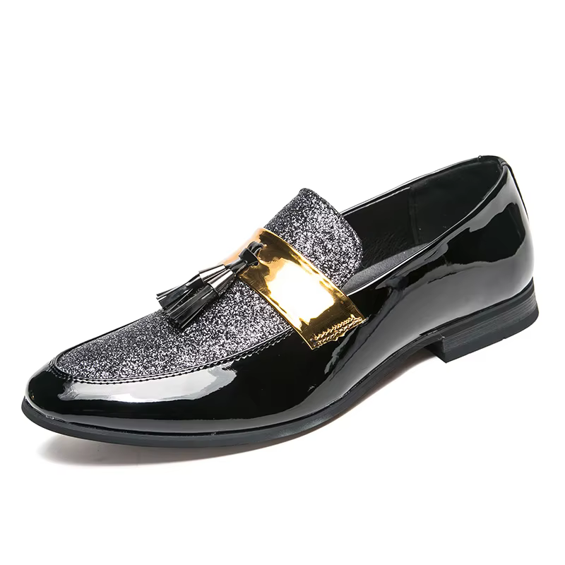 Chaussures plates noires et dorées pour hommes