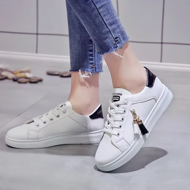 Baskets légères en cuir PU pour femmes