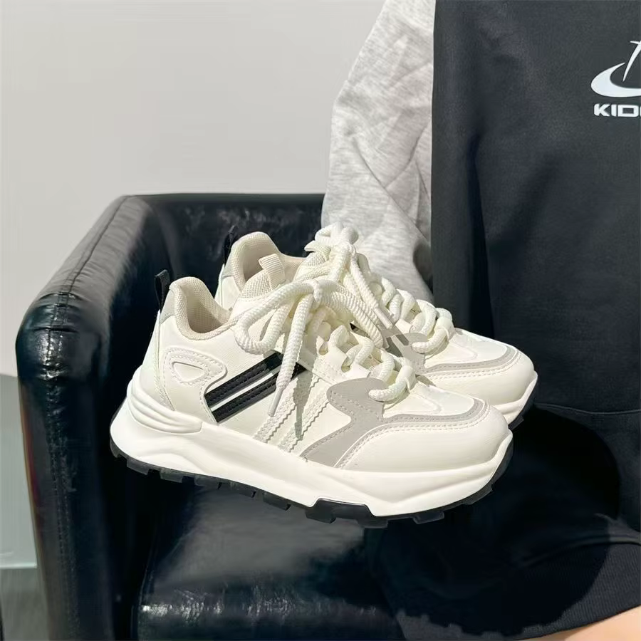 Nouvelles Chaussures de Sport Décontractées Printemps 2026 pour Femme – Style Simple